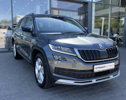 Серый Шкода Kodiaq, объемом двигателя 1.97 л и пробегом 222 тыс. км за 28000 $, фото 5 на Automoto.ua