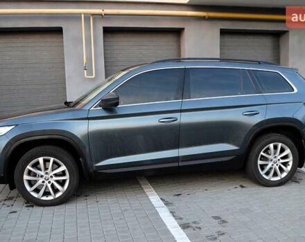 Сірий Шкода Kodiaq, об'ємом двигуна 1.98 л та пробігом 315 тис. км за 24985 $, фото 4 на Automoto.ua