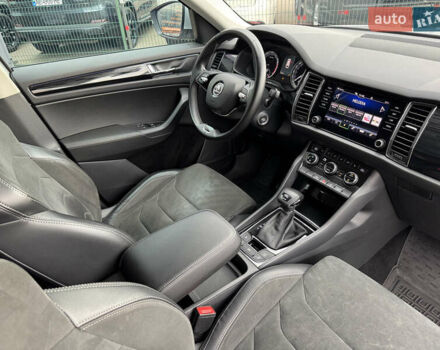 Серый Шкода Kodiaq, объемом двигателя 1.98 л и пробегом 143 тыс. км за 26490 $, фото 39 на Automoto.ua