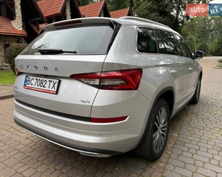 Серый Шкода Kodiaq, объемом двигателя 1.97 л и пробегом 204 тыс. км за 32000 $, фото 4 на Automoto.ua