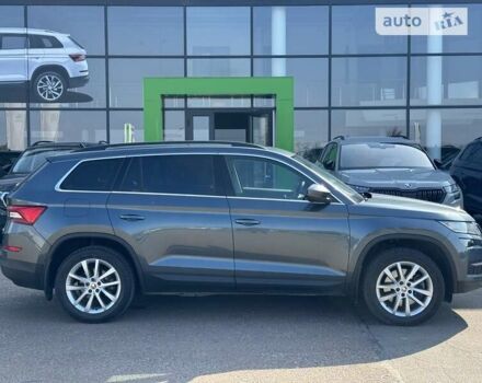 Серый Шкода Kodiaq, объемом двигателя 2 л и пробегом 135 тыс. км за 26900 $, фото 3 на Automoto.ua