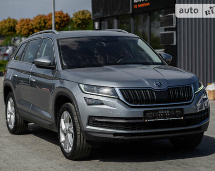 Сірий Шкода Kodiaq, об'ємом двигуна 2 л та пробігом 97 тис. км за 35990 $, фото 6 на Automoto.ua