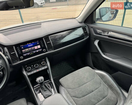 Серый Шкода Kodiaq, объемом двигателя 1.98 л и пробегом 143 тыс. км за 26490 $, фото 31 на Automoto.ua