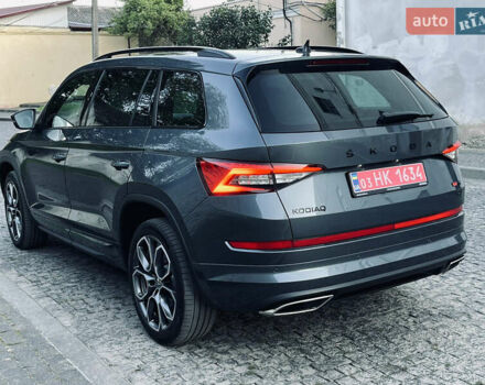 Серый Шкода Kodiaq, объемом двигателя 2 л и пробегом 143 тыс. км за 37599 $, фото 2 на Automoto.ua