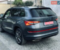 Серый Шкода Kodiaq, объемом двигателя 2 л и пробегом 143 тыс. км за 37599 $, фото 2 на Automoto.ua