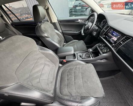 Серый Шкода Kodiaq, объемом двигателя 1.98 л и пробегом 143 тыс. км за 26490 $, фото 40 на Automoto.ua