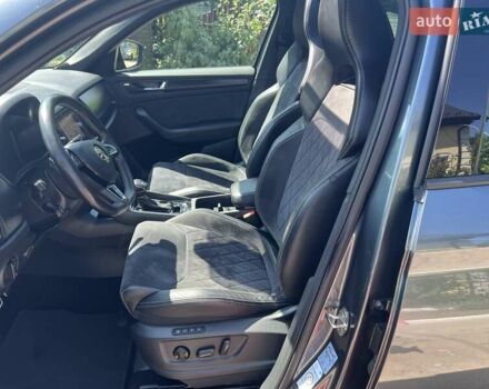 Серый Шкода Kodiaq, объемом двигателя 1.97 л и пробегом 218 тыс. км за 32900 $, фото 26 на Automoto.ua