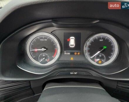 Сірий Шкода Kodiaq, об'ємом двигуна 1.98 л та пробігом 291 тис. км за 25500 $, фото 11 на Automoto.ua