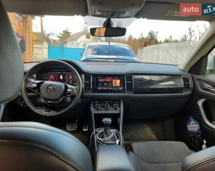 Серый Шкода Kodiaq, объемом двигателя 2 л и пробегом 55 тыс. км за 38500 $, фото 2 на Automoto.ua