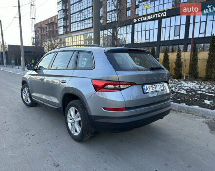 Сірий Шкода Kodiaq, об'ємом двигуна 1.97 л та пробігом 50 тис. км за 27000 $, фото 4 на Automoto.ua