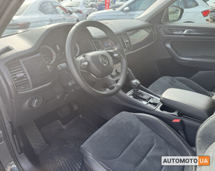 Серый Шкода Kodiaq, объемом двигателя 2 л и пробегом 92 тыс. км за 26900 $, фото 3 на Automoto.ua