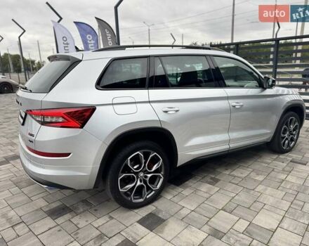 Серый Шкода Kodiaq, объемом двигателя 2 л и пробегом 145 тыс. км за 37900 $, фото 2 на Automoto.ua
