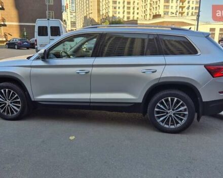Серый Шкода Kodiaq, объемом двигателя 1.97 л и пробегом 136 тыс. км за 28500 $, фото 5 на Automoto.ua