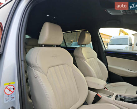 Шкода Kodiaq 2020 в Луцке на Automoto.ua Серый Шкода Kodiaq, объемом двигателя 2 л и пробегом 222 тыс. км за 31191 $, фото 73 на Automoto.ua