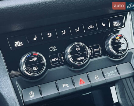 Серый Шкода Kodiaq, объемом двигателя 2 л и пробегом 143 тыс. км за 37599 $, фото 13 на Automoto.ua