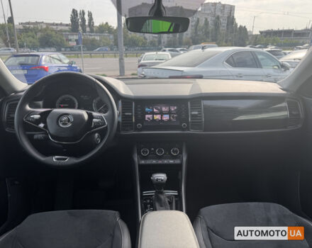 Серый Шкода Kodiaq, объемом двигателя 2 л и пробегом 92 тыс. км за 26900 $, фото 12 на Automoto.ua