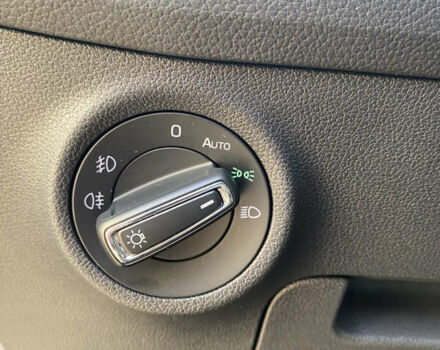 Серый Шкода Kodiaq, объемом двигателя 1.98 л и пробегом 209 тыс. км за 25200 $, фото 48 на Automoto.ua