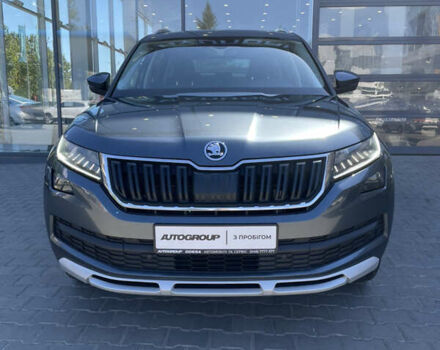 Серый Шкода Kodiaq, объемом двигателя 1.97 л и пробегом 222 тыс. км за 28000 $, фото 3 на Automoto.ua