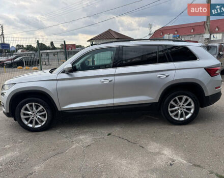 Серый Шкода Kodiaq, объемом двигателя 1.98 л и пробегом 143 тыс. км за 26490 $, фото 10 на Automoto.ua