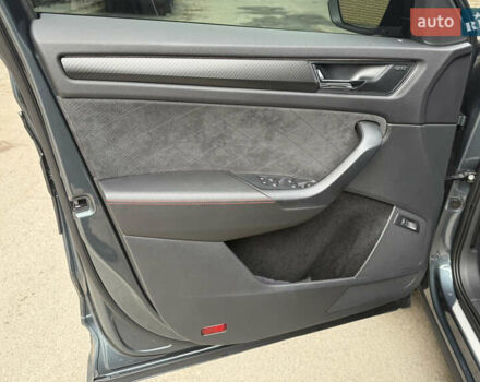 Сірий Шкода Kodiaq, об'ємом двигуна 1.97 л та пробігом 125 тис. км за 43267 $, фото 37 на Automoto.ua