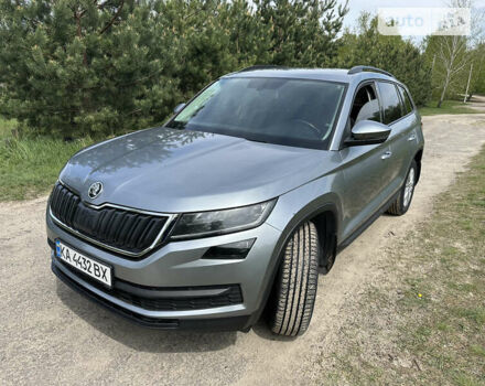 Серый Шкода Kodiaq, объемом двигателя 1.98 л и пробегом 168 тыс. км за 25550 $, фото 3 на Automoto.ua