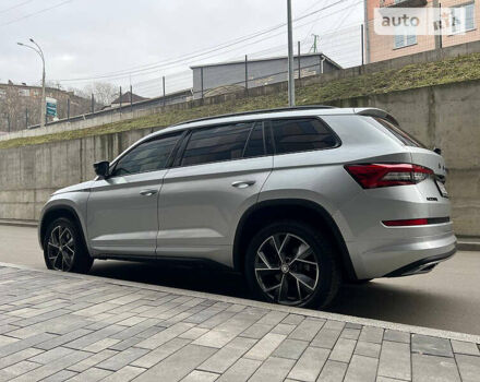 Серый Шкода Kodiaq, объемом двигателя 2 л и пробегом 35 тыс. км за 35500 $, фото 4 на Automoto.ua