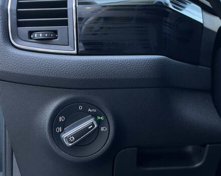 Серый Шкода Kodiaq, объемом двигателя 1.97 л и пробегом 222 тыс. км за 28000 $, фото 11 на Automoto.ua