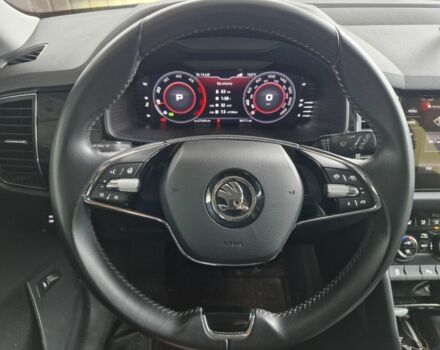 Шкода Kodiaq 2020 в Кривом Роге на Automoto.ua Серый Шкода Kodiaq, объемом двигателя 2 л и пробегом 65 тыс. км за 34000 $, фото 4 на Automoto.ua