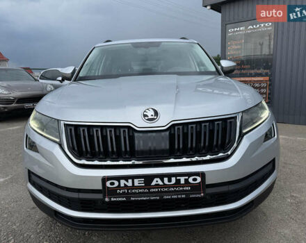 Серый Шкода Kodiaq, объемом двигателя 1.98 л и пробегом 143 тыс. км за 26490 $, фото 2 на Automoto.ua