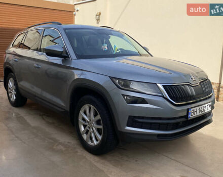 Серый Шкода Kodiaq, объемом двигателя 1.98 л и пробегом 209 тыс. км за 25200 $, фото 2 на Automoto.ua