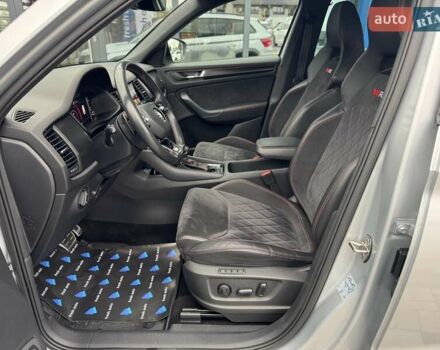 Серый Шкода Kodiaq, объемом двигателя 2 л и пробегом 145 тыс. км за 37900 $, фото 20 на Automoto.ua
