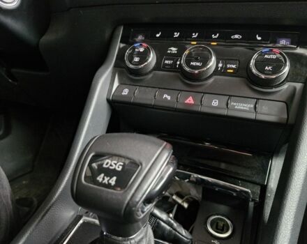 Шкода Kodiaq 2020 в Кривом Роге на Automoto.ua Серый Шкода Kodiaq, объемом двигателя 2 л и пробегом 65 тыс. км за 34000 $, фото 5 на Automoto.ua
