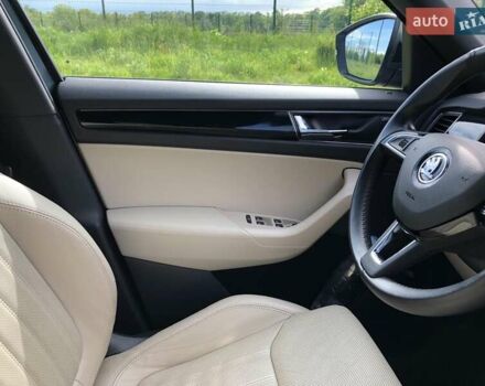Серый Шкода Kodiaq, объемом двигателя 1.97 л и пробегом 225 тыс. км за 33300 $, фото 27 на Automoto.ua