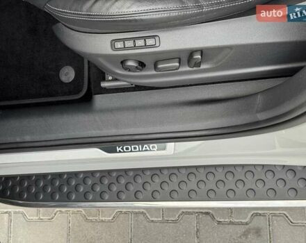 Шкода Kodiaq 2020 в Луцке на Automoto.ua Серый Шкода Kodiaq, объемом двигателя 1.97 л и пробегом 175 тыс. км за 37107 $, фото 26 на Automoto.ua