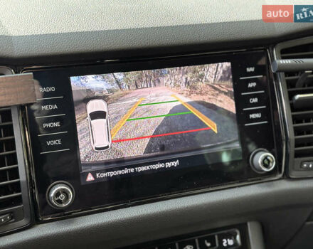 Шкода Kodiaq 2020 у Києві на Automoto.ua Сірий Шкода Kodiaq, об'ємом двигуна 2 л та пробігом 255 тис. км за 25999 $, фото 11 на Automoto.ua