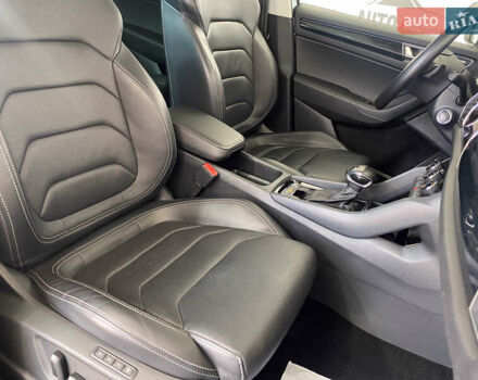 Серый Шкода Kodiaq, объемом двигателя 1.97 л и пробегом 179 тыс. км за 29950 $, фото 10 на Automoto.ua