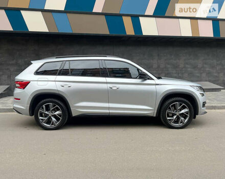 Серый Шкода Kodiaq, объемом двигателя 2 л и пробегом 35 тыс. км за 35500 $, фото 1 на Automoto.ua