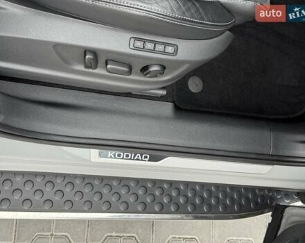Шкода Kodiaq 2020 в Луцке на Automoto.ua Серый Шкода Kodiaq, объемом двигателя 1.97 л и пробегом 175 тыс. км за 37107 $, фото 41 на Automoto.ua