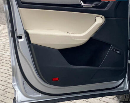 Серый Шкода Kodiaq, объемом двигателя 2 л и пробегом 144 тыс. км за 32500 $, фото 42 на Automoto.ua