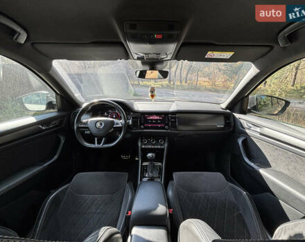 Шкода Kodiaq 2020 у Києві на Automoto.ua Сірий Шкода Kodiaq, об'ємом двигуна 2 л та пробігом 255 тис. км за 25999 $, фото 16 на Automoto.ua