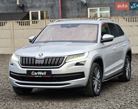 Шкода Kodiaq 2020 в Луцке на Automoto.ua Серый Шкода Kodiaq, объемом двигателя 2 л и пробегом 222 тыс. км за 31191 $, фото 2 на Automoto.ua
