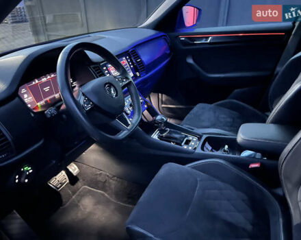 Серый Шкода Kodiaq, объемом двигателя 1.97 л и пробегом 17 тыс. км за 33000 $, фото 15 на Automoto.ua