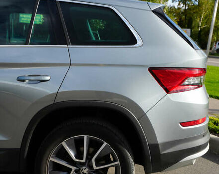 Шкода Kodiaq 2020 у Умани на Automoto.ua Сірий Шкода Kodiaq, об'ємом двигуна 1.97 л та пробігом 194 тис. км за 33999 $, фото 4 на Automoto.ua