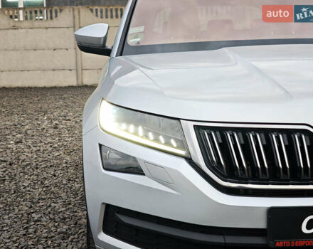 Шкода Kodiaq 2020 в Луцке на Automoto.ua Серый Шкода Kodiaq, объемом двигателя 2 л и пробегом 222 тыс. км за 31191 $, фото 8 на Automoto.ua