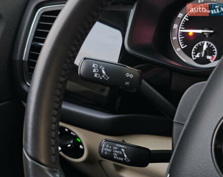 Шкода Kodiaq 2020 в Луцке на Automoto.ua Серый Шкода Kodiaq, объемом двигателя 2 л и пробегом 222 тыс. км за 31191 $, фото 35 на Automoto.ua