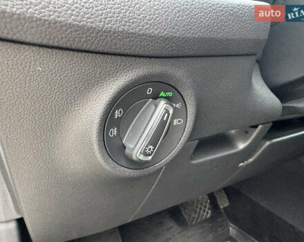 Серый Шкода Kodiaq, объемом двигателя 1.98 л и пробегом 143 тыс. км за 26490 $, фото 17 на Automoto.ua