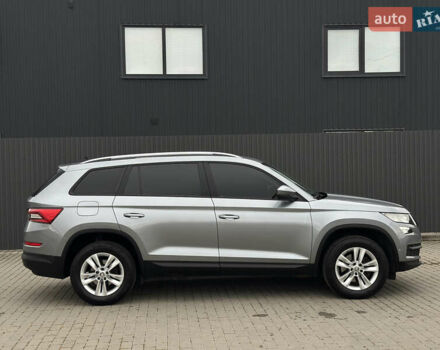 Серый Шкода Kodiaq, объемом двигателя 2 л и пробегом 167 тыс. км за 29000 $, фото 5 на Automoto.ua