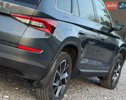 Сірий Шкода Kodiaq, об'ємом двигуна 2 л та пробігом 174 тис. км за 31999 $, фото 10 на Automoto.ua