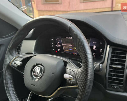 Серый Шкода Kodiaq, объемом двигателя 1.97 л и пробегом 141 тыс. км за 29999 $, фото 125 на Automoto.ua