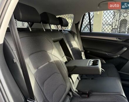Серый Шкода Kodiaq, объемом двигателя 2 л и пробегом 107 тыс. км за 34600 $, фото 82 на Automoto.ua